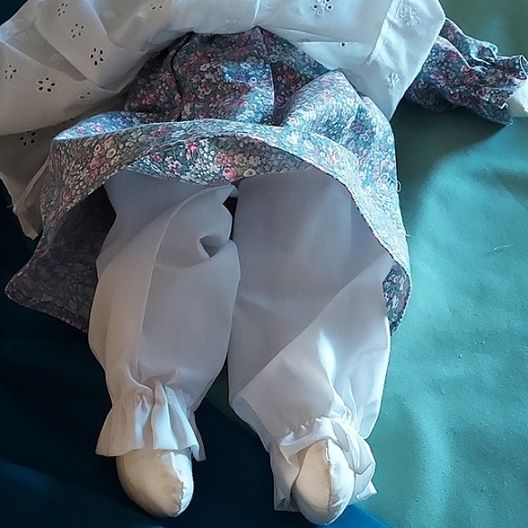 HOMEMADE RAG DOLL - Picture 7 of 7